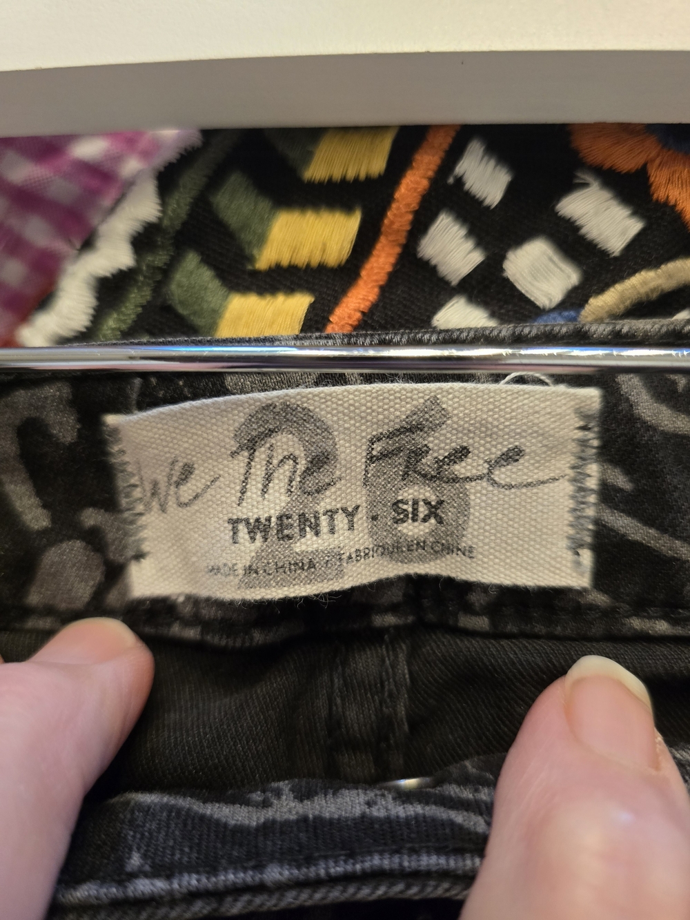 O We The Free Black Pattern-Print Super Flare Jeans Size 26 - Picture 4 of 6